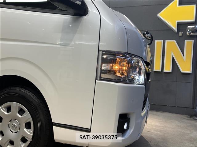 Toyota HIACE VAN 2025 8870288-1