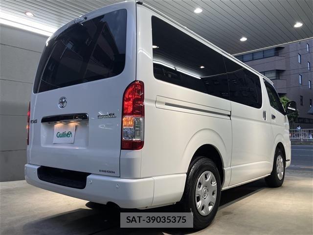 Toyota HIACE VAN 2025 8870288-11