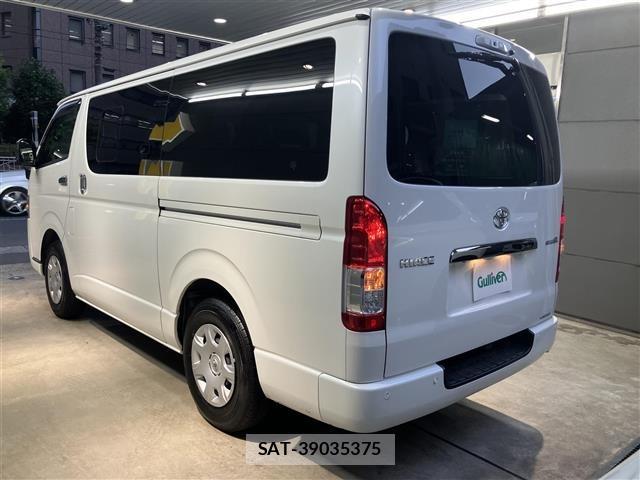 Toyota HIACE VAN 2025 8870288-13