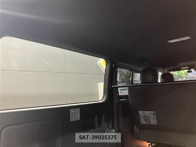 Toyota HIACE VAN 2025 8870288-6