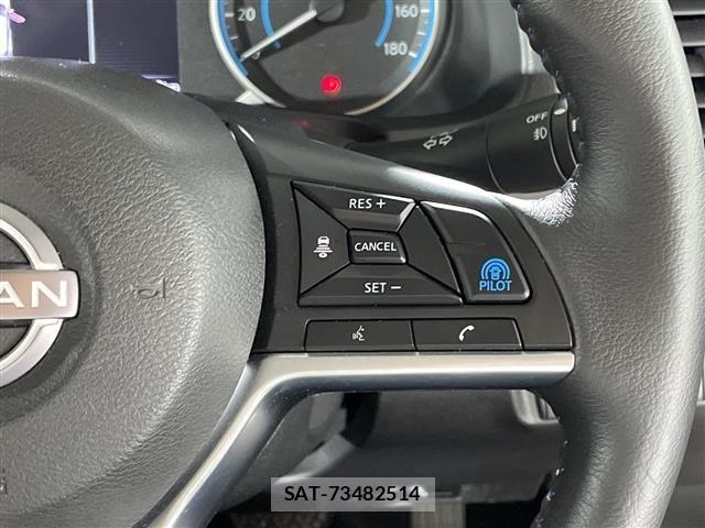Nissan LEAF 2022 8928967-4