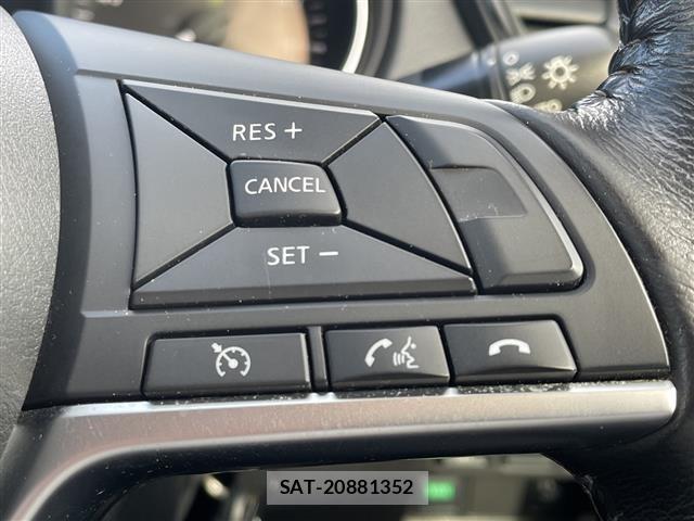 Nissan X-TRAIL 2017 8929403-12