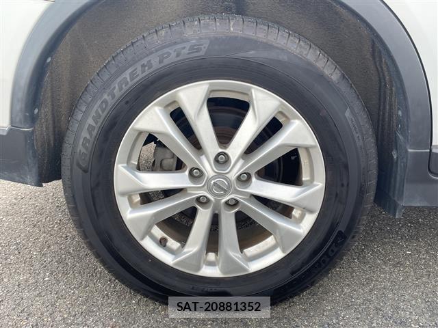 Nissan X-TRAIL 2017 8929403-14