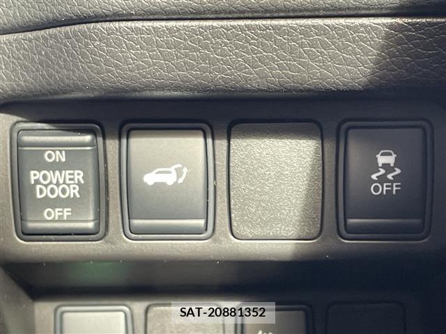 Nissan X-TRAIL 2017 8929403-3