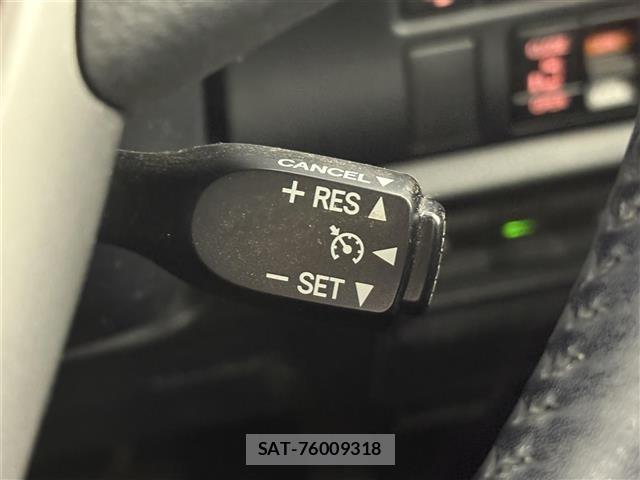 Toyota ESQUIRE 2017 8908803-1