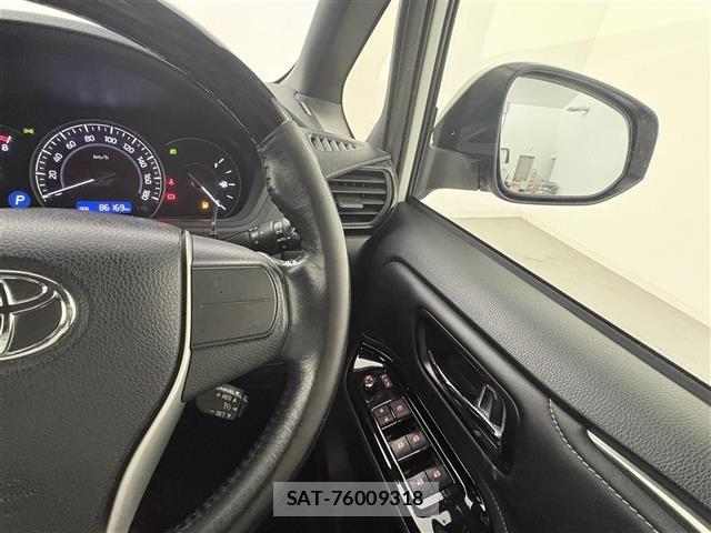 Toyota ESQUIRE 2017 8908803-19