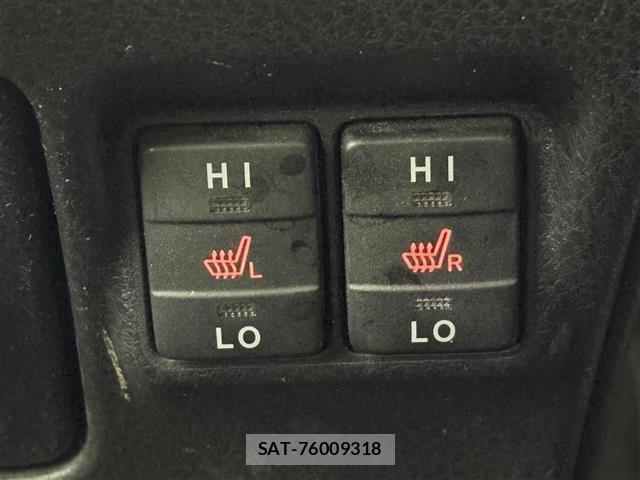 Toyota ESQUIRE 2017 8908803-2