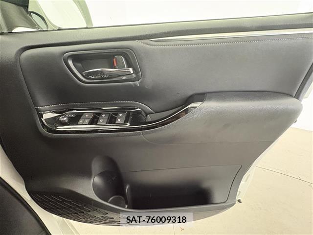 Toyota ESQUIRE 2017 8908803-9