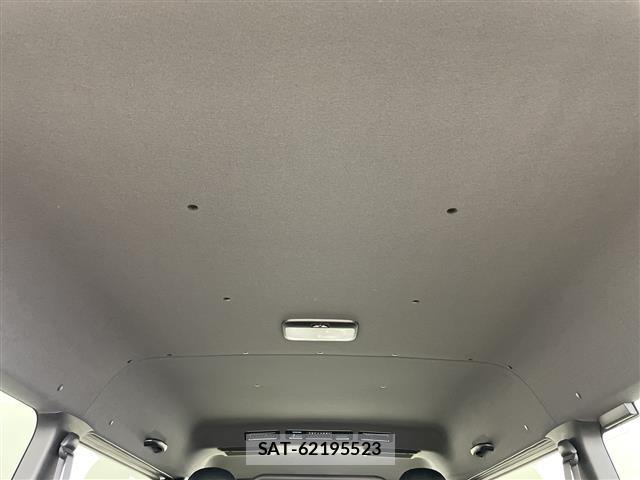 Toyota HIACE VAN 2026 8910526-8