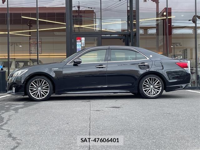 Toyota CROWN 2016 8937633-2