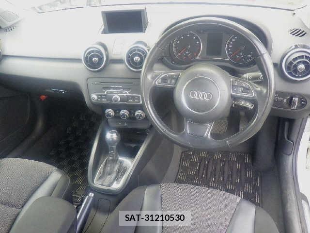 Audi A1 2011 8693267-3