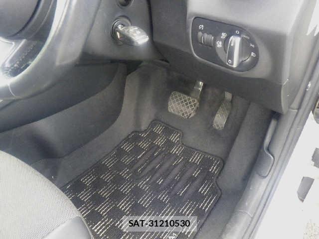 Audi A1 2011 8693267-6