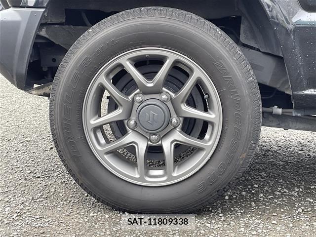 Suzuki JIMNY 2022 8932840-1