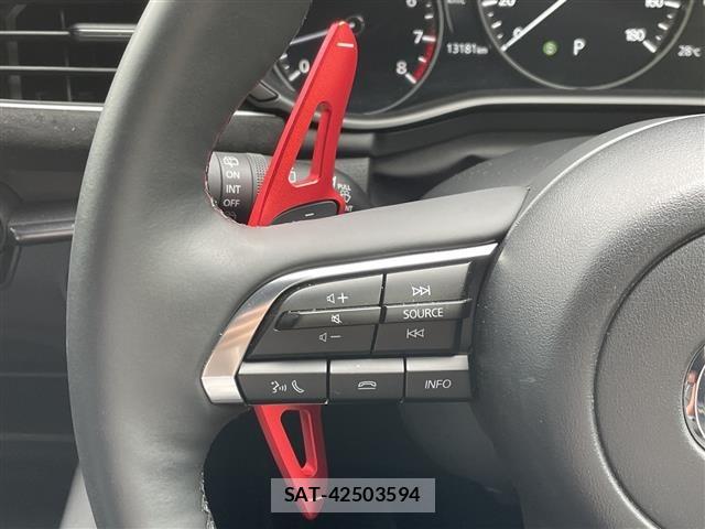 Mazda MAZDA3 2023 8909318-19
