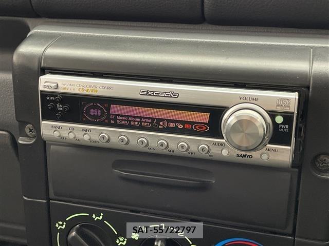 Daihatsu NAKED 2000 8932337-16