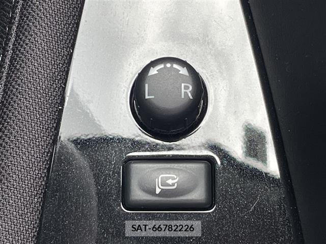 Nissan LEAF 2021 8928971-12