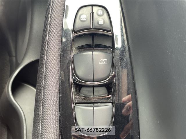 Nissan LEAF 2021 8928971-20