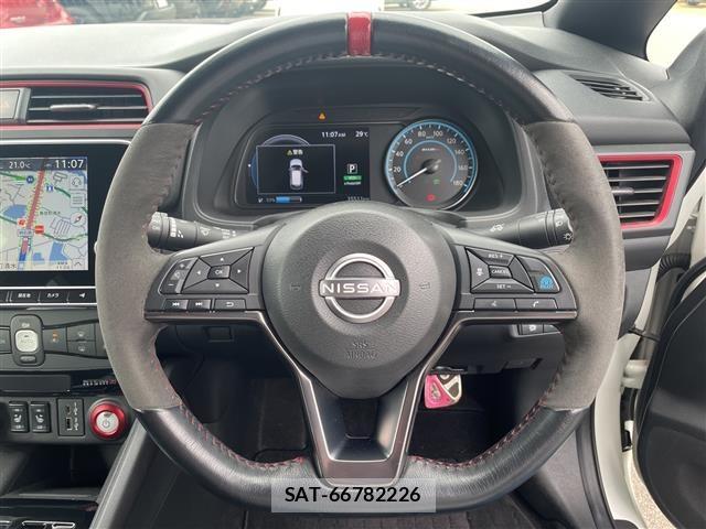Nissan LEAF 2021 8928971-21