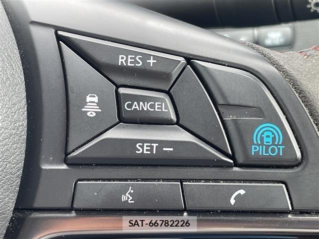 Nissan LEAF 2021 8928971-3