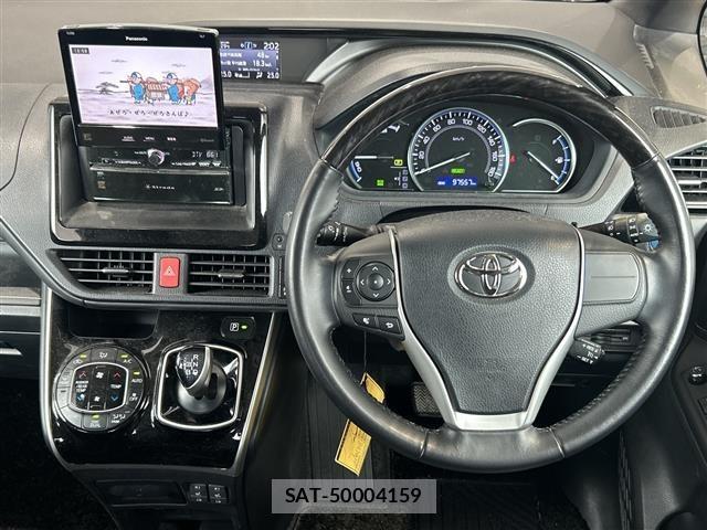 Toyota ESQUIRE 2014 8908804-15