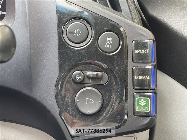 Honda CR-Z 2010 8918820-2