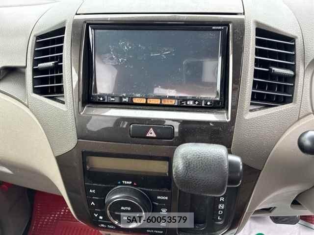 Nissan ROOX 2013 8862925-6