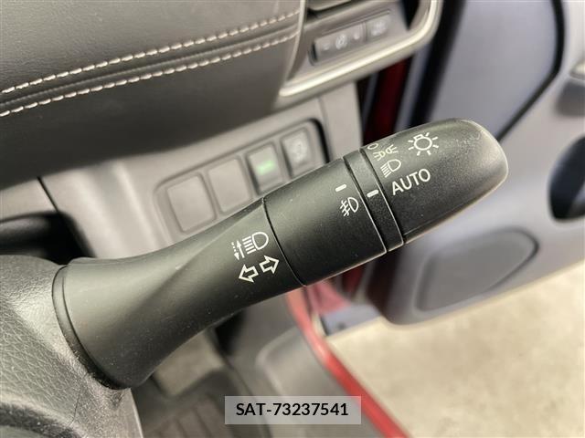 Nissan SERENA 2018 8671860-8