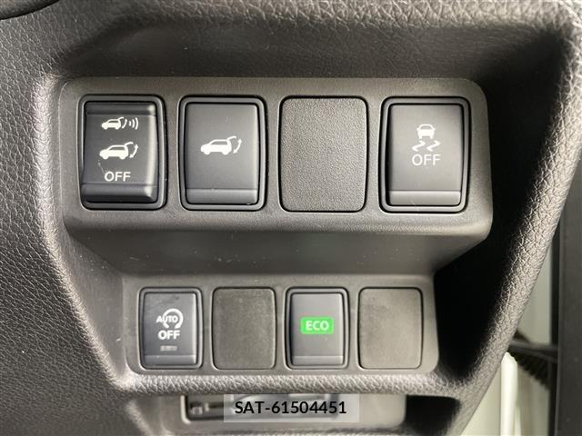 Nissan X-TRAIL 2016 8929420-22