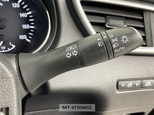 Nissan X-TRAIL 2016 8929420-3