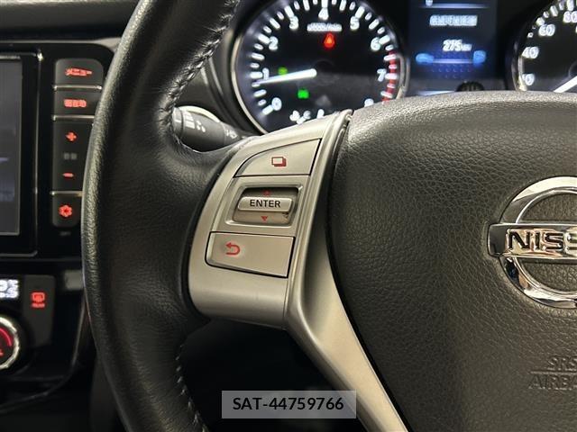 Nissan X-TRAIL 2014 8929421-22