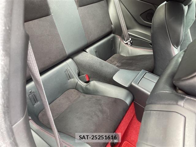 Toyota 86 2024 8892111-2