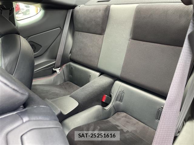Toyota 86 2024 8892111-4