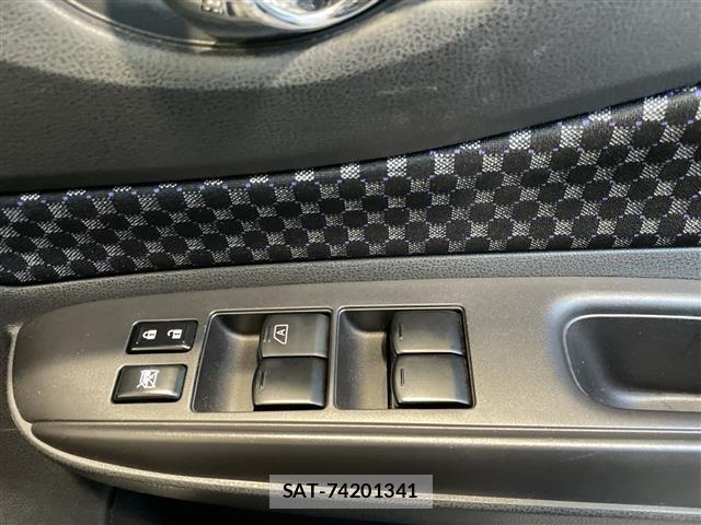 Nissan NOTE 2014 8912566-10