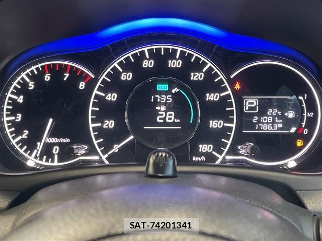 Nissan NOTE 2014 8912566-17