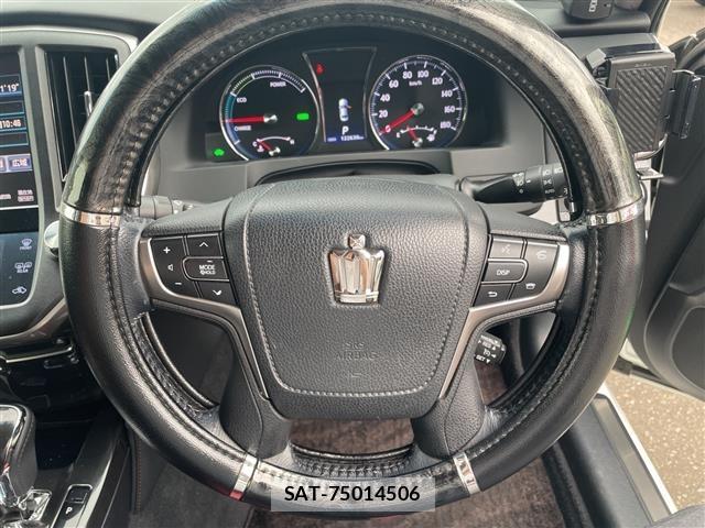 Toyota CROWN 2013 8937635-10