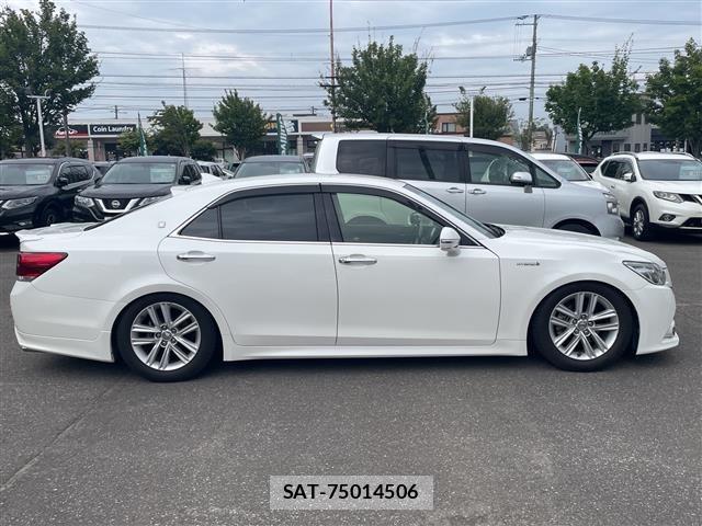 Toyota CROWN 2013 8937635-21