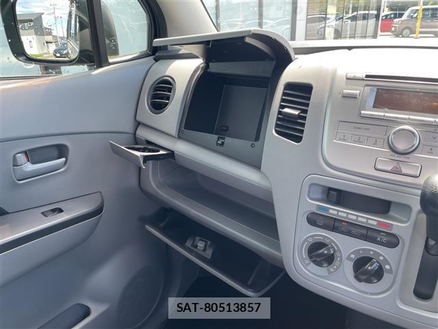 Suzuki WAGON R 2012 8747918-17
