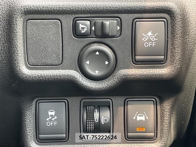 Nissan NOTE 2017 8912597-1