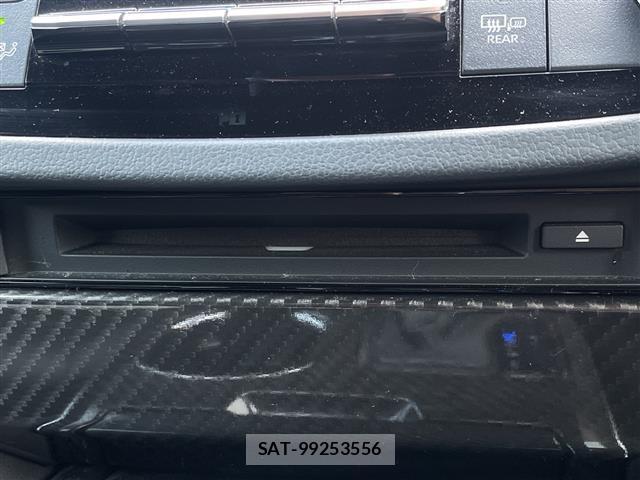 Toyota CROWN 2021 8937636-3