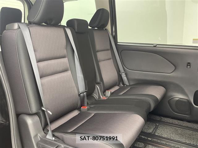 Nissan SERENA 2017 8926938-6