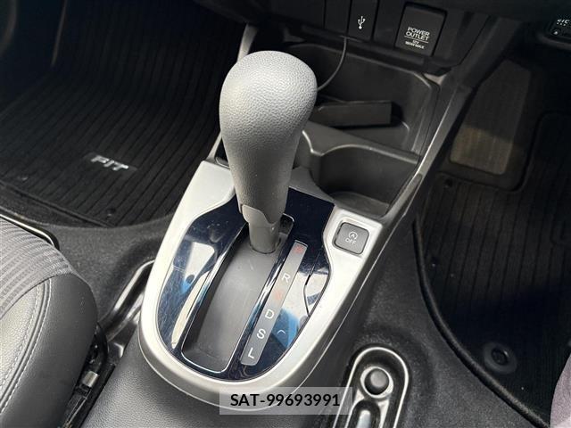 Honda FIT 2017 8921957-3