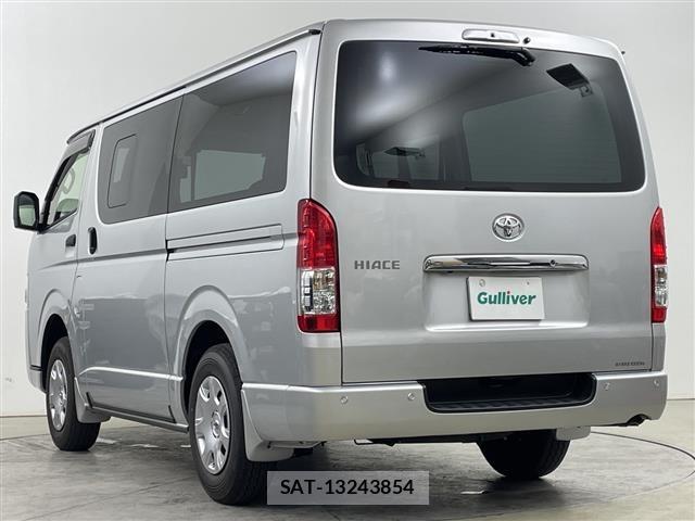 Toyota HIACE VAN 2026 8910538-13