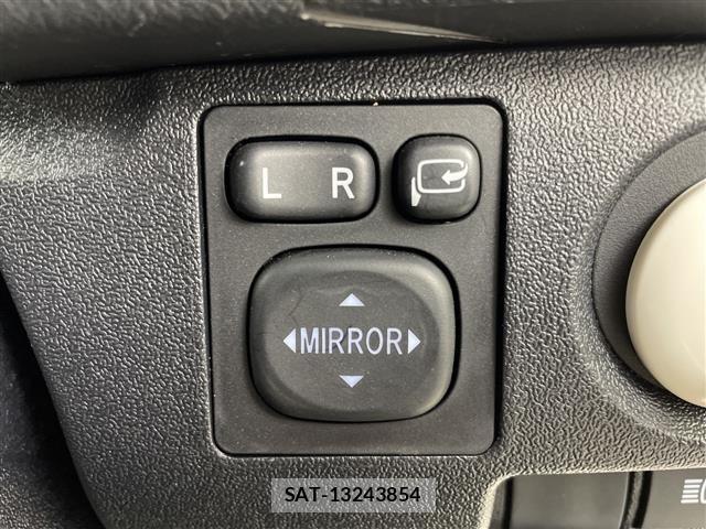 Toyota HIACE VAN 2026 8910538-9