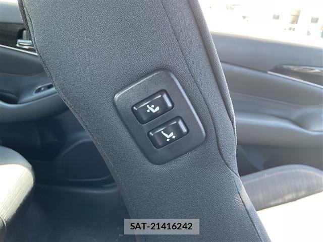 Toyota CROWN 2016 8680544-9