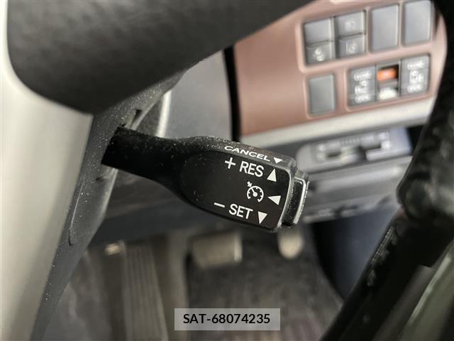 Toyota ESQUIRE 2017 8908815-9