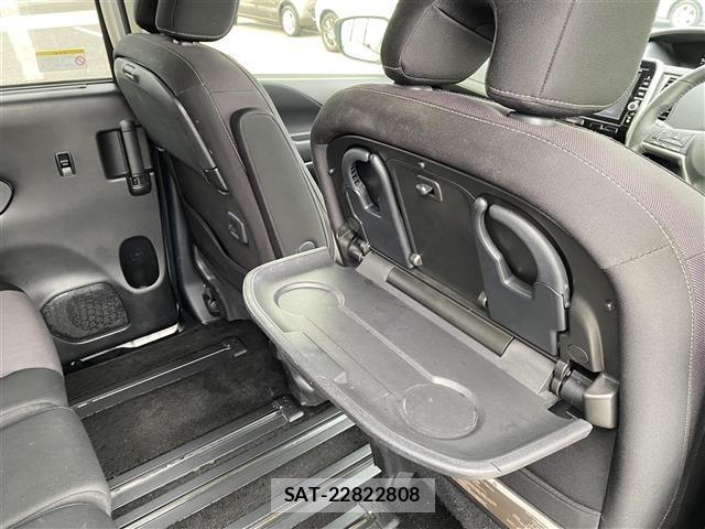 Nissan SERENA 2018 8926951-10