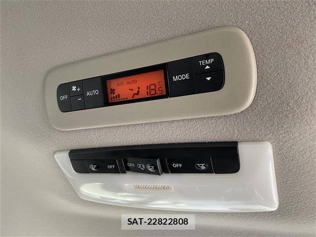Nissan SERENA 2018 8926951-11