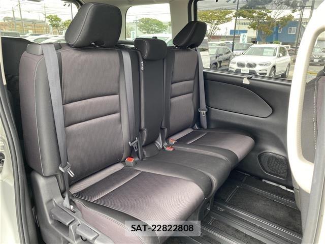 Nissan SERENA 2018 8926951-6