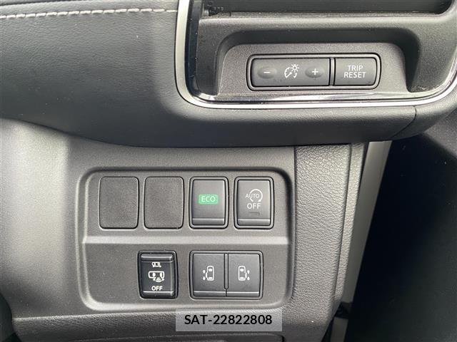 Nissan SERENA 2018 8926951-7
