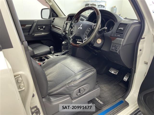 Mitsubishi PAJERO 2016 8775953-2